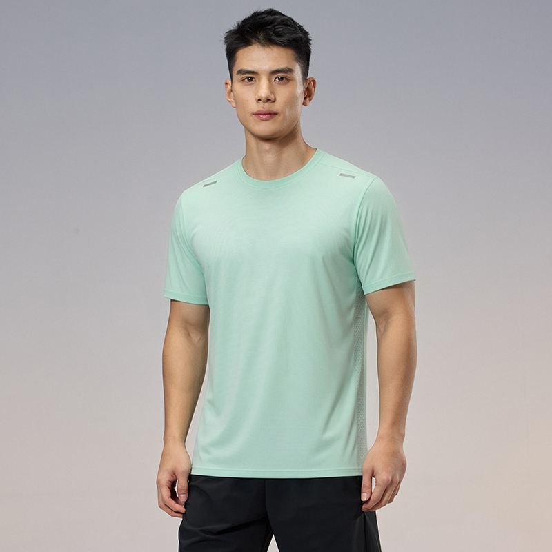 เสื้อยืดกีฬาแห้งเร็วผู้ชายเสื้ - Winter Clothing Hiking บทวิจารณ์และราคา
